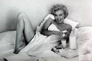 marilynbreakfastinbed.jpg