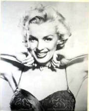 marilynnecklace.jpg